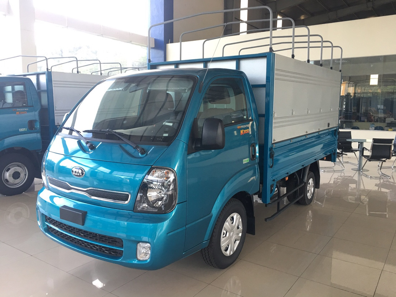 Giá xe tải Kia K200 mui bạt 1.9 tấn Trường Hải hỗ trợ trả góp HCM
